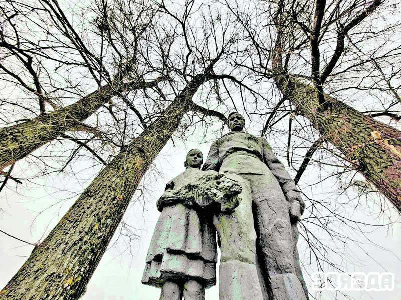 Памятник в деревне Малодуша Речицкого района. Фото: zviazda.by