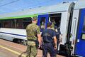 Польские пограничники проверяют поезд. 2026 год, Польша. Фото: kgsok.pl