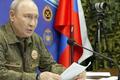 Владимир Путин во время посещения вспомогательного пункта управления объединенной группировки войск. 16 октября 2026 года, Россия. Скриншот видео пресс-службы Кремля