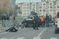 Взорванная машина за рулем которой, как утверждается, находился руководитель штаба 41-й бригады ракетных кораблей и катеров Черноморского флота РФ Валерий Транковский. Фото: телеграм-канал Mash
