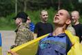 Украинские военнослужащие, вернувшиеся домой в результате масштабного обмена, 9 июня 2025 года. Фото: телеграм-канал Владимира Зеленского