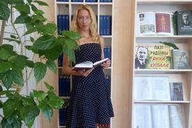 Ольга Бондарева в Гроденской областной научной библиотеке им. Карского. 7 июля 2021 года. Фото: instagram.com/ola_bondreva