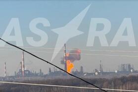 Нефтеперерабатывающий завод загорелся после атаки беспилотников в российской Уфе
