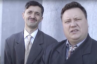 Сергей Николаевич (Михаил Зуй) и Николай Сергеевич (Дмитрий Есеневич). Фото: скриншот видео ЧинЧинЧенэл