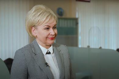 Министр труда Ирина Костевич в эфире телеканала "Беларусь 1". Фото: скриншот видео