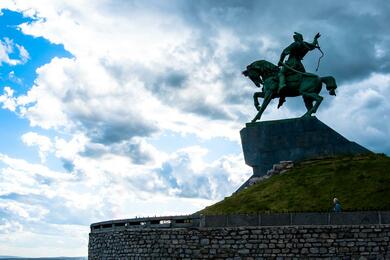 Памятник национальному герою Башкортостана Салавату Юлаеву в Уфе. Фото: pixabay.com