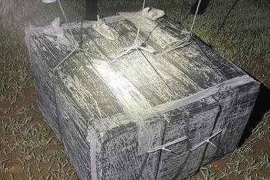 Обнаруженные в Польше посылки с сигаретами, прилетевшие на метеозондах. Фото: Пограничная служба Польши