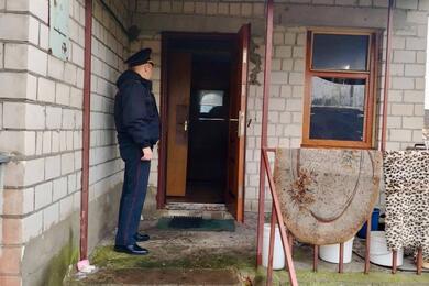 Принудительное выселение в Гомельском районе. Фото: Главное управление юстиции Гомельского облисполкома