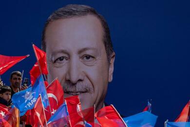 Эрдоган обещал исправить все ошибки, совершенные перед местными выборами. Фото: Reuters