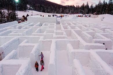 World's biggest snow maze opens to public in Poland