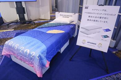 Кровати, которые установят в олимпийской деревне в Париже, 6 марта 2024 года. Фото: Reuters