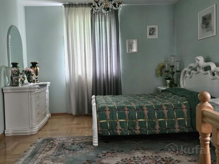 Выставленный на продажу дом на улице Гало в Минске за 2,5 млн долларов. Фото: kufar.by Выставленный на продажу дом на улице Гало в Минске за 2,5 млн долларов. Фото: kufar.by