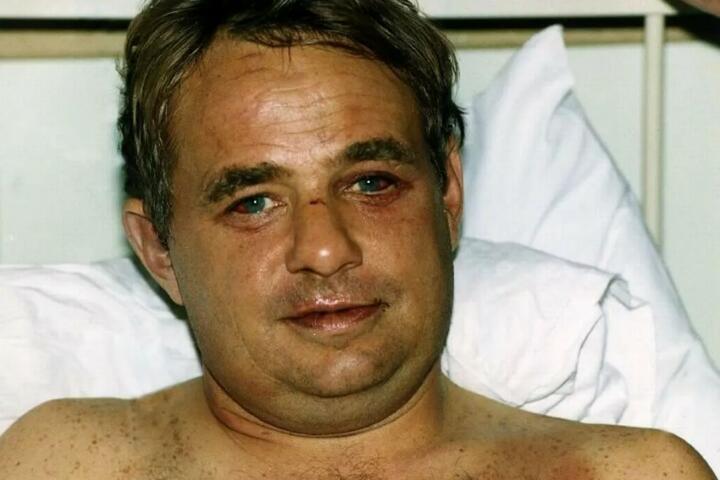 Капитан Тим Ланкастер в больнице после инцидента. Фото: Daily Mirror / irishmirror.ie Капитан Тим Ланкастер в больнице после инцидента. Фото: Daily Mirror / irishmirror.ie