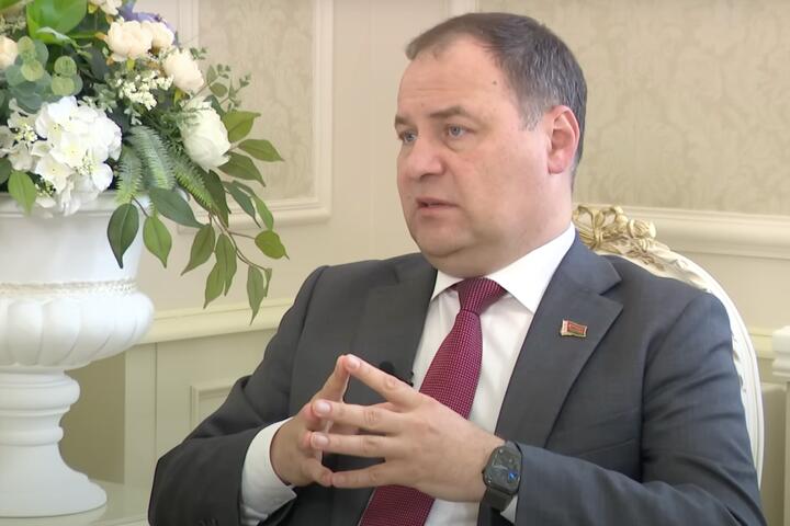 Глава Нацбанка Роман Головченко во время интервью госканалу ОНТ. 30 мая 2025 года. Скриншот: видео ОНТ Глава Нацбанка Роман Головченко во время интервью госканалу ОНТ. 30 мая 2025 года. Скриншот: видео ОНТ