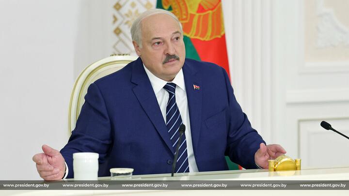 Александр Лукашенко на совещании с руководством своей администрации. 12 июня 2025 года. Фото: пресс-служба Лукашенко Александр Лукашенко на совещании с руководством своей администрации. 12 июня 2025 года. Фото: пресс-служба Лукашенко