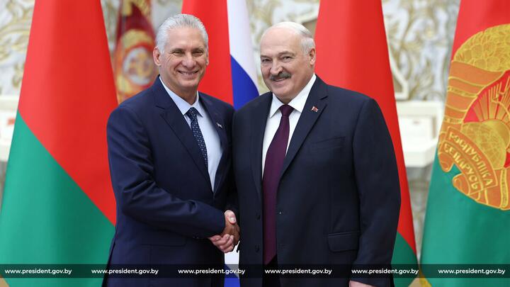 Встреча Александра Лукашенко c президентом Кубы Мигелем Диас-Канелем Бермудесом во Дворце Независимости. 25 июня 2025 года. Фото: пресс-служба Лукашенко Встреча Александра Лукашенко c президентом Кубы Мигелем Диас-Канелем Бермудесом во Дворце Независимости. 25 июня 2025 года. Фото: пресс-служба Лукашенко