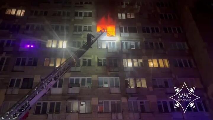 Пожар в столичном общежитии на проспекте Пушкина. Скриншот: видео МЧС