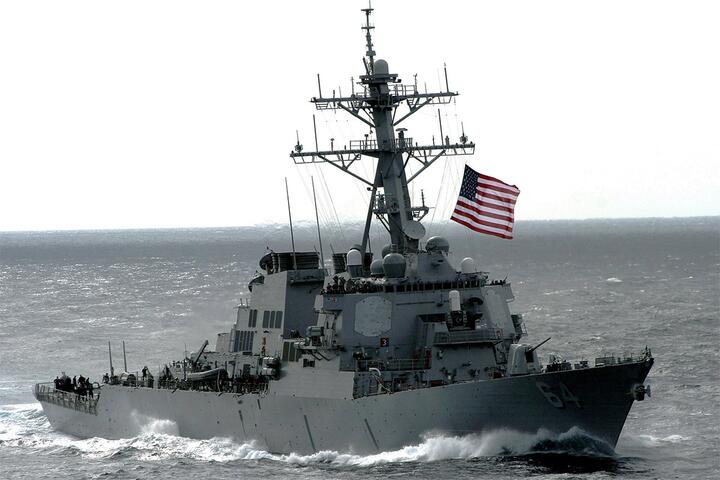 Эсминец США USS Carney в 2006 году. Фото: U.S. Navy photo by Journalist Seaman Apprentice Charles A. Ordoqui