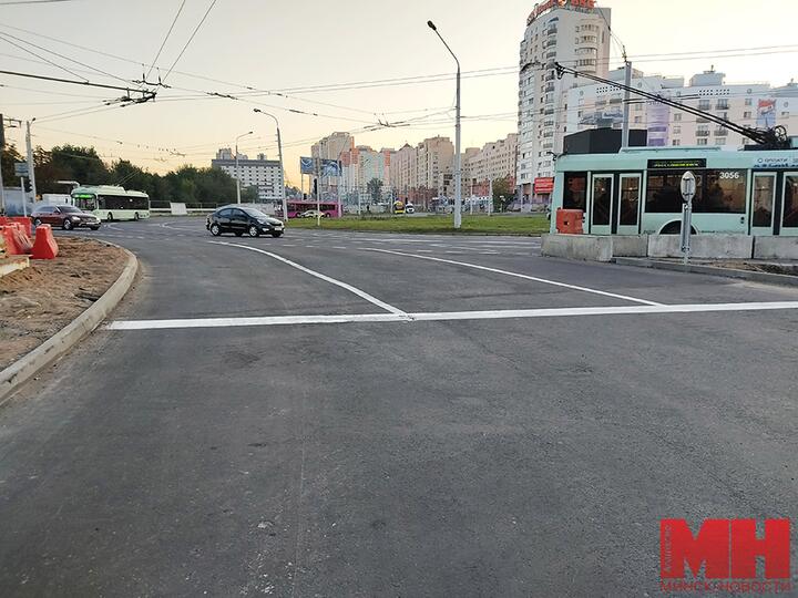 Работы на площади Бангалор. Фото: "Минск-Новости"