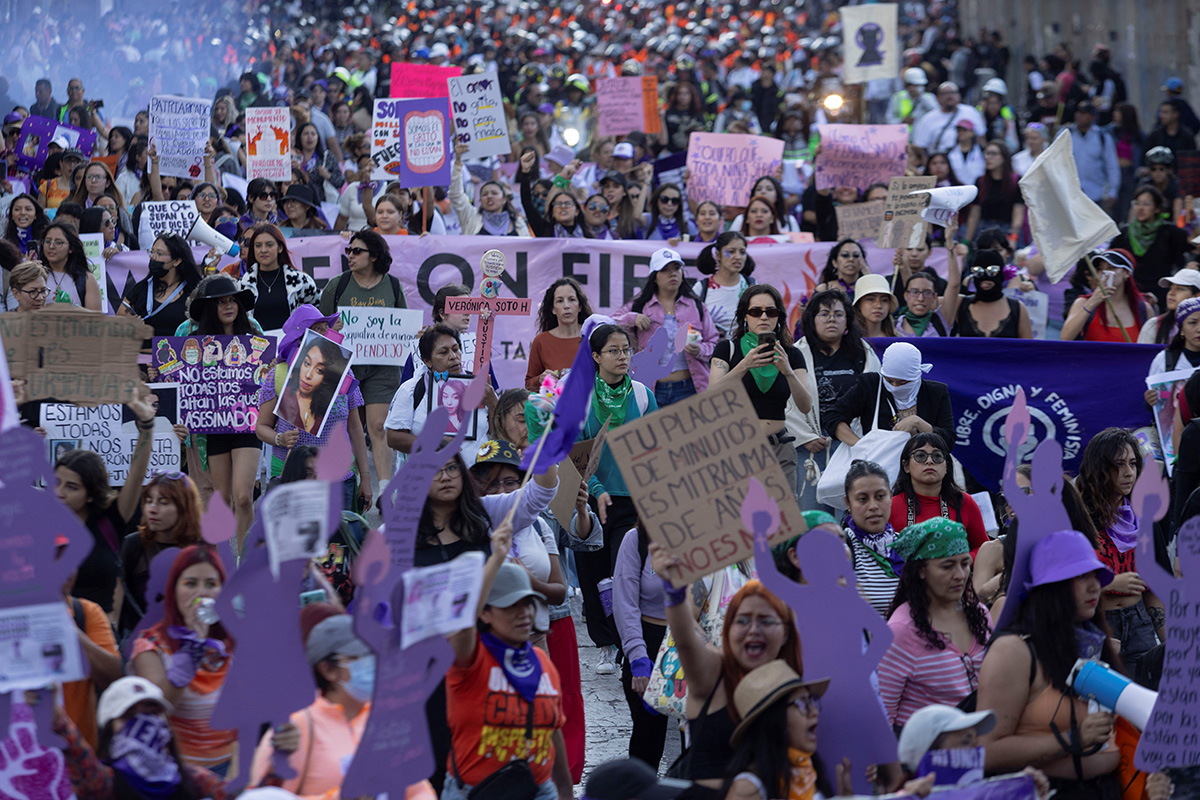 Акция протеста также прошла и в Мехико, столице Мексики. 25 ноября 2023 года. Фото: Reuters